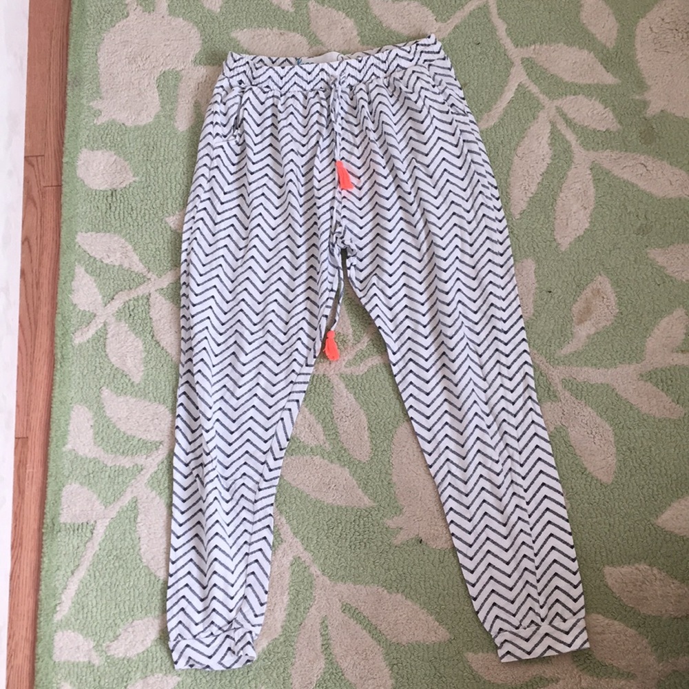 Black and white pants